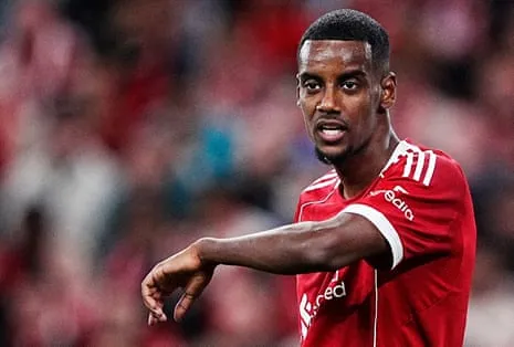 Isak's Debut Offers Glamour Amid Noticeable Lack of Match Fitness